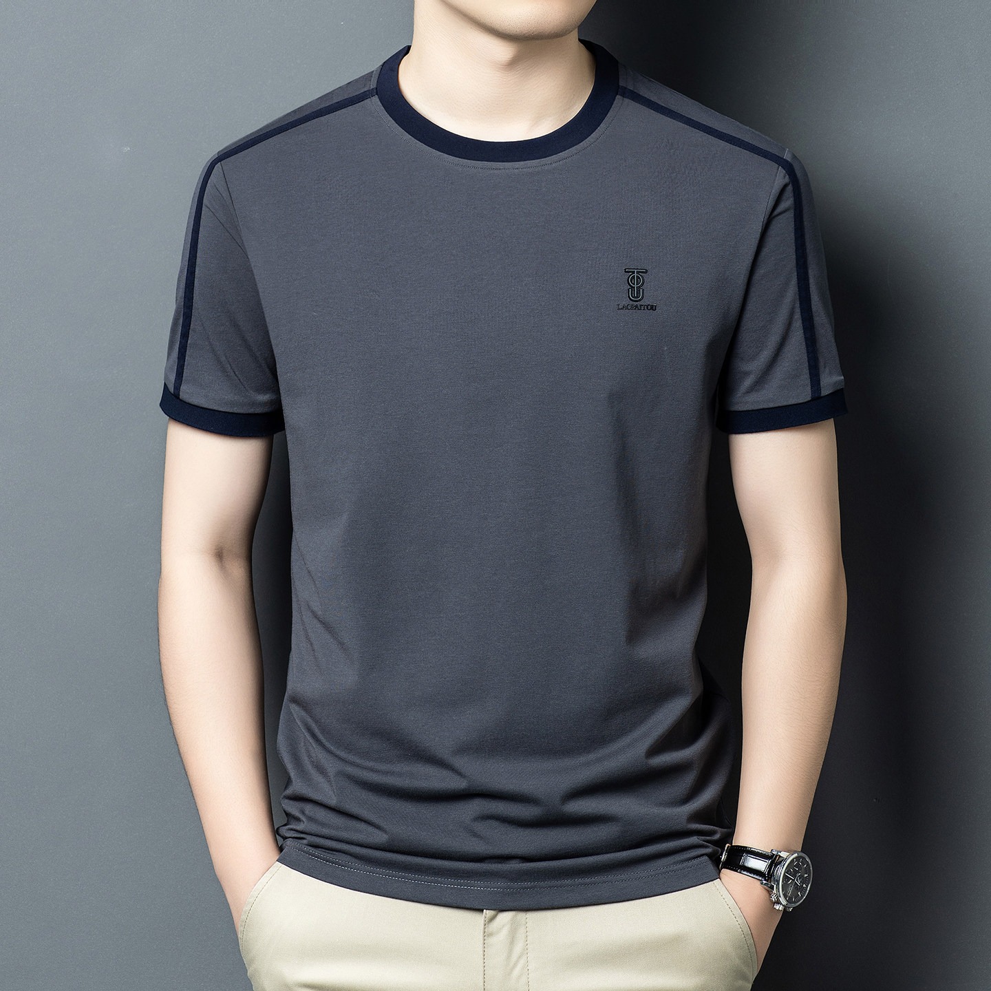 Street Fashion In Chinese - Kaus Hitam Pria Musim Panas Pakaian